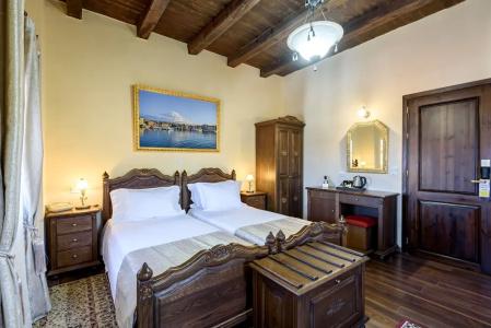 Porto Del Colombo Traditional Boutique - 120