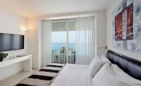 Island Luxurious Suites and Spa- By Saidas - 47