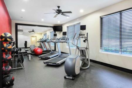 Hilton Garden Inn - 18