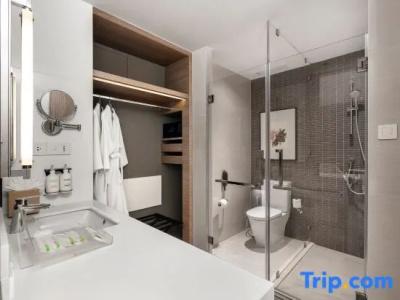 Holiday Inn & Suites Rayong City Centre, An Ihg - 55