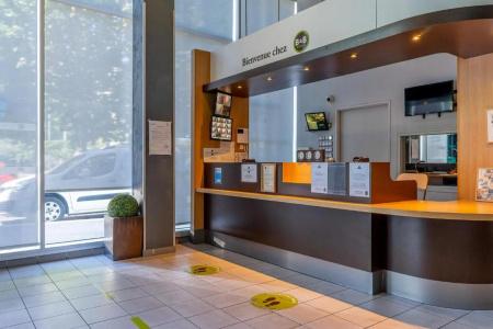 b&b hôTel Marseille Euromed - 1