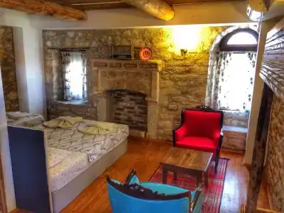 Parmis Boutique House - 5
