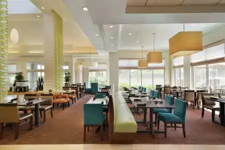 Hilton Garden Inn East - 21