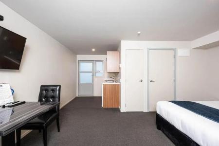 315 Riccarton - 140