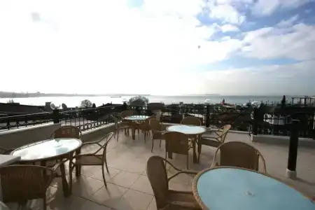 Grand Peninsula - 13