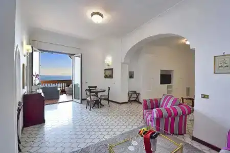 Belvedere - 136