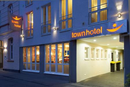 Town Wiesbaden - private living - 20