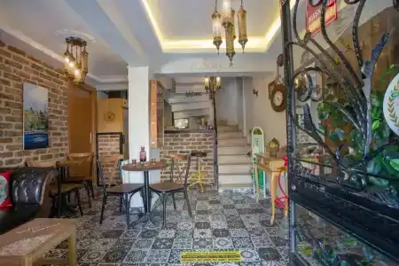 Sofia Corner - 34