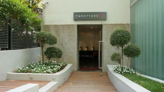 Twentyone - 29