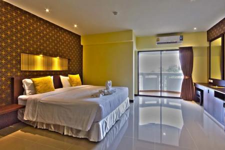 Chateau de Sukhumvit - 104