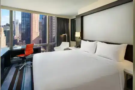 Courtyard by Marriott New York Manhattan/Central Park - 7