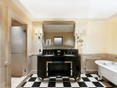 The Savoy - 30