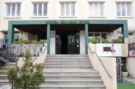 Grajski Dvor - 0