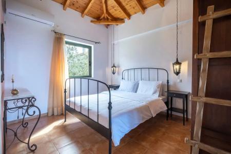 Chamaloni Cottages - 11