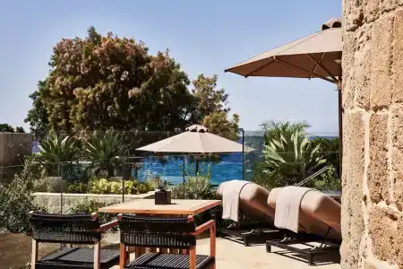 Bellevue On The Beach Suites - 109