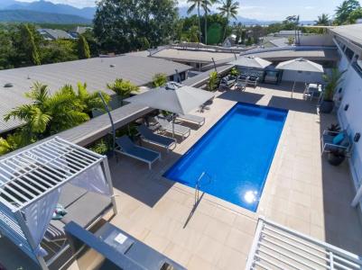 Saltwater Luxury - 15