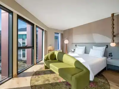 Swissôtel - 24