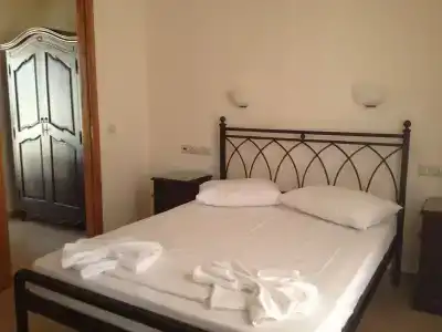 Maria's Rooms & Studios - 0
