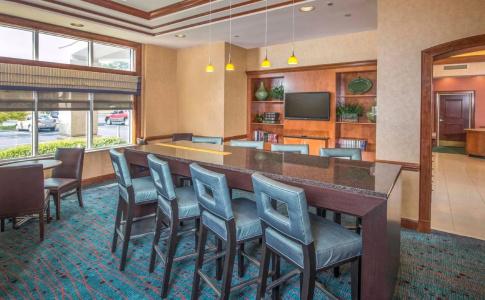 Residence Inn by Marriott Airport - 21