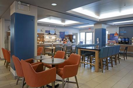 Rodeway Inn & Suites - 37