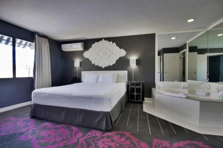 Serene Vegas Boutique - 5