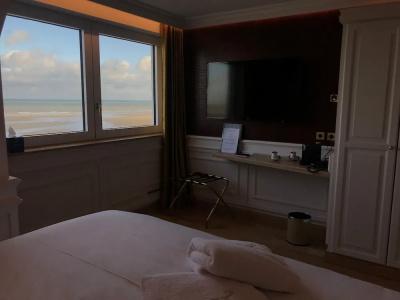 Hôtel Merveilleux Côté Mer - 44