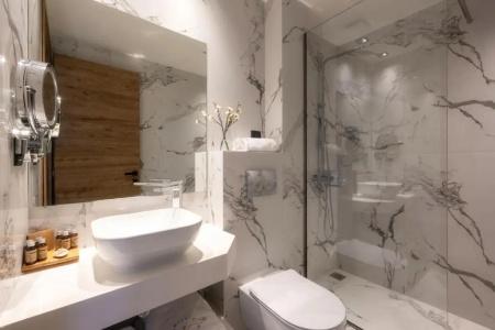 Emily's Luxury Suites - 63