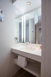 Mercure Marseille Centre Vieux Port - 30
