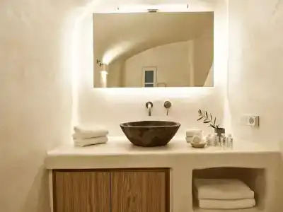 Astra Suites - 337