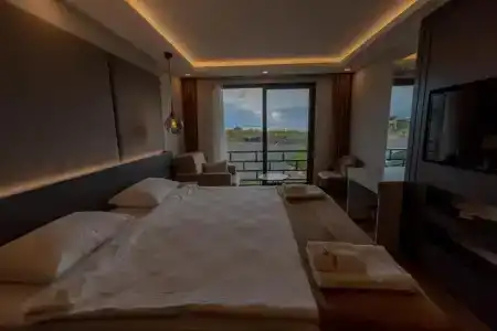 Santana Otel - 188