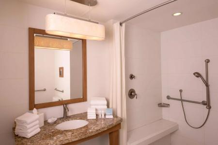 Hampton by Hilton Guadalajara Expo - 9