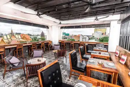 Patio & Urban Resort - 24