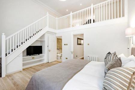 Queensgate Court - 38