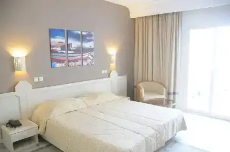 Menara - 22