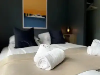 Emma Gjestehus - 2