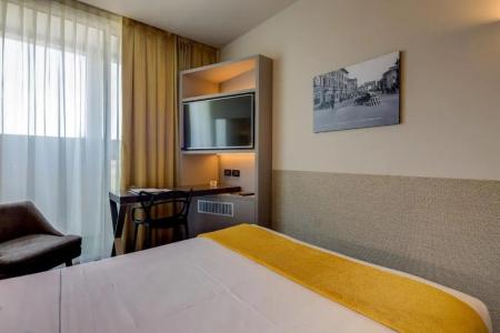 Best Western Plus Farnese - 67