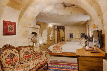 Tulip Cave Suites - 162