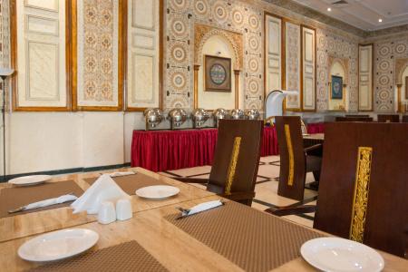 Crown Palace & Suites - 24