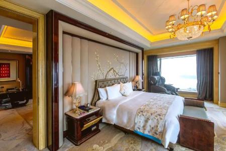 Wanda Reign Wuhan - 128