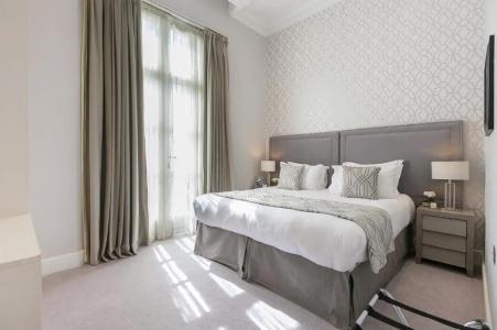 Chilworth Court - 180