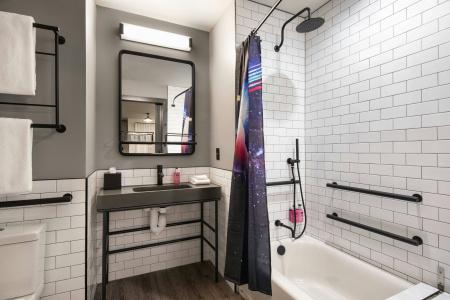 Moxy Nashville Vanderbilt Area - 18