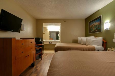 Vagabond Inn North - 13
