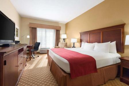Country Inn & Suites by Radisson, West, KS - 5