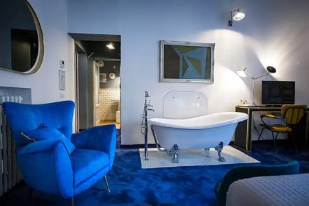 AdAstra Suites - 111