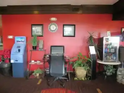 Fairview Inn - Airport - 10