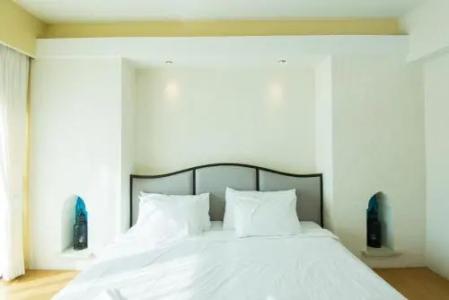 Baan Talay See Cream Resort - 3