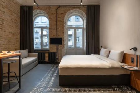 Globe Runner Hostel - 111
