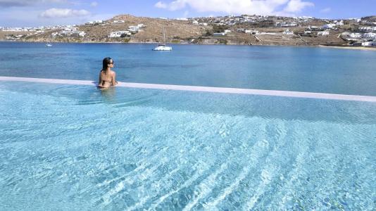 Aeonic Suites and Spa - 34