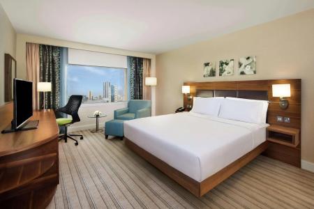 Hilton Garden Inn Ras Al Khaimah - 4
