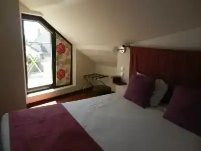 l'hÔTel De - 24